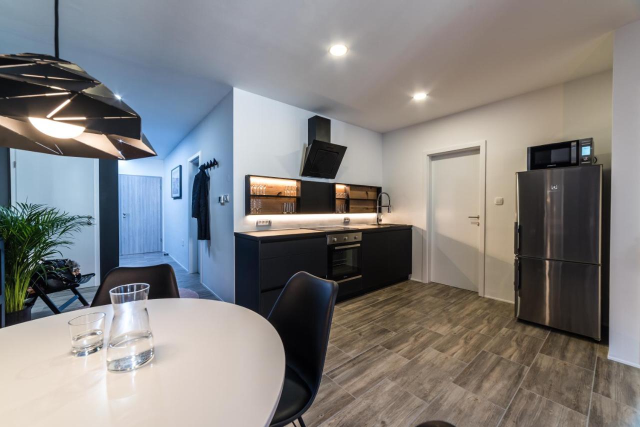 Flex Apartments Tour As Любляна Экстерьер фото